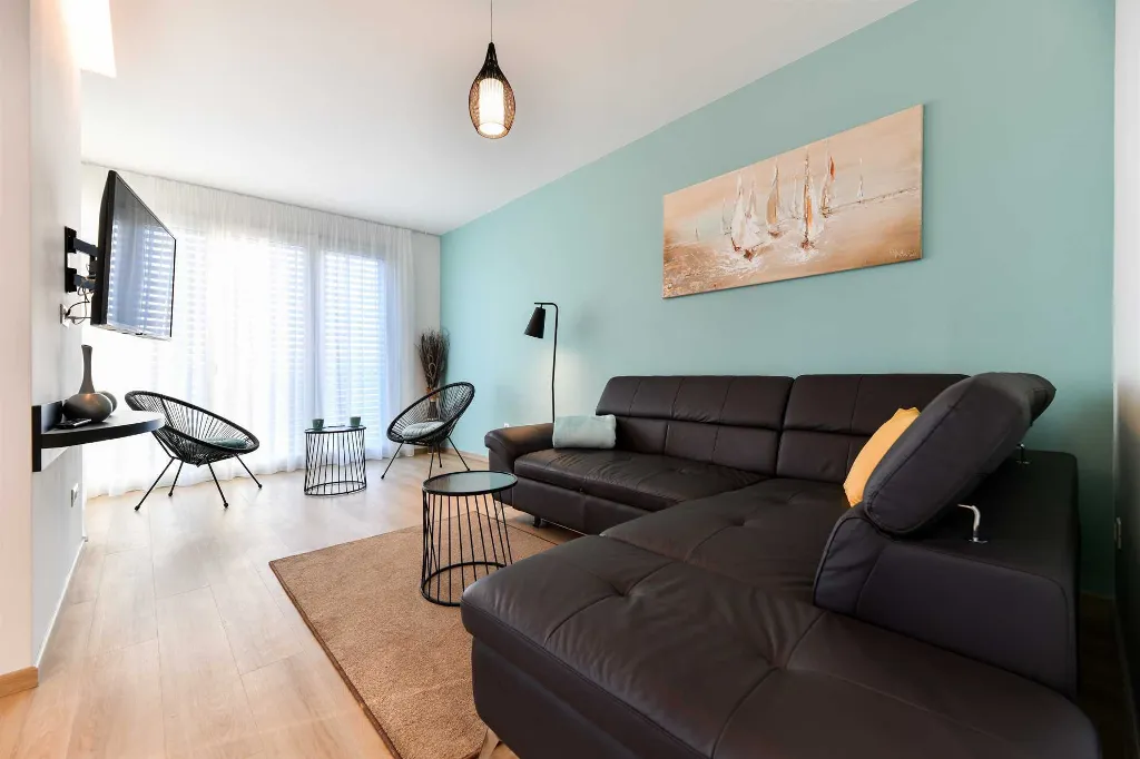 1-Bedroom Sea-View Apartment for 4 in Turanj