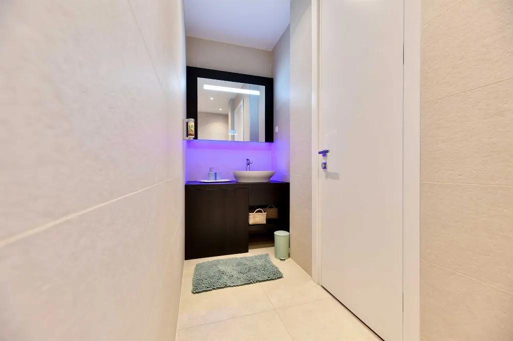 Turanj Apartment with Sea View for Up to 4