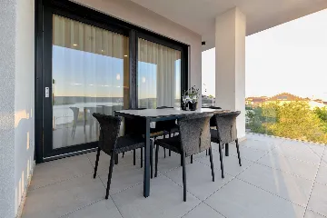 Turanj Apartment with Sea View for Up to 4