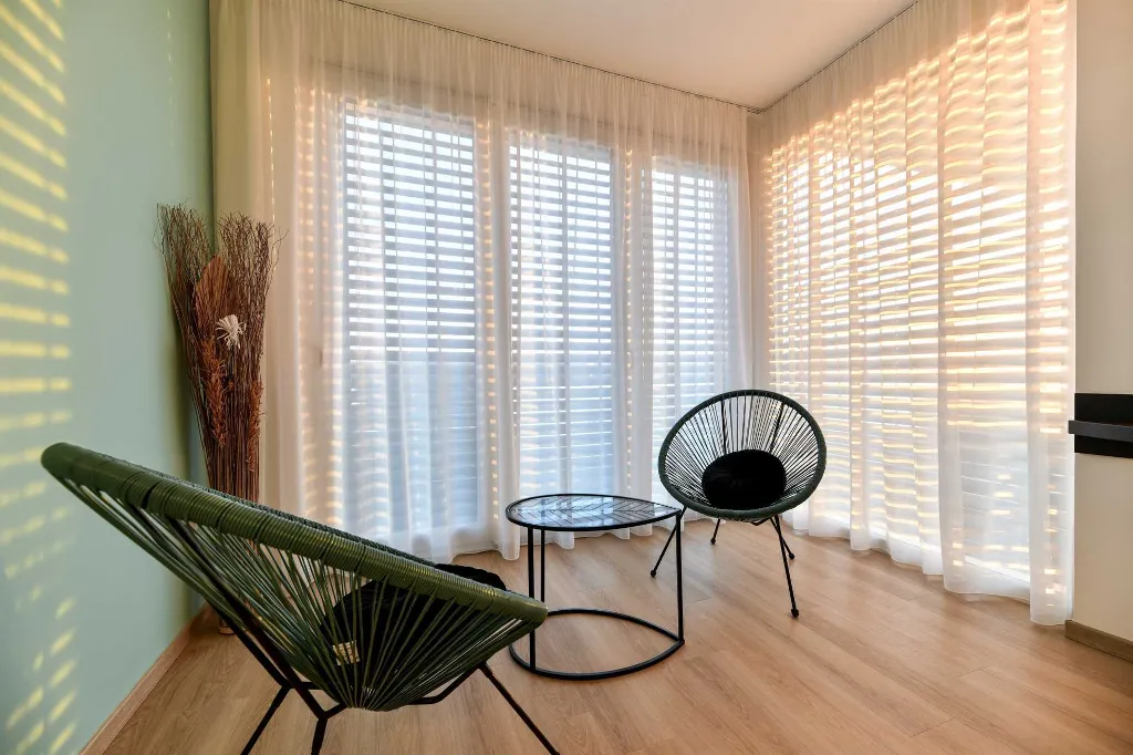 One-Bedroom Apartment in Turanj with Sea-View Terrace