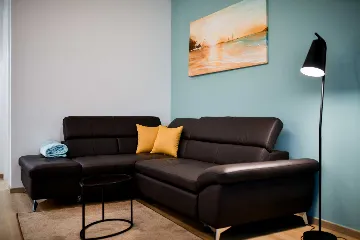 One-Bedroom Apartment in Turanj with Sea-View Terrace