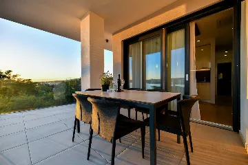 One-Bedroom Apartment in Turanj with Sea-View Terrace