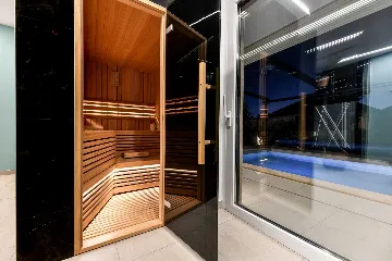 One-Bedroom Apartment in Turanj with Sea-View Terrace