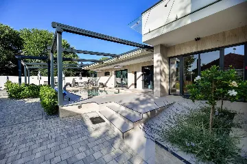 One-Bedroom Apartment in Turanj with Sea-View Terrace