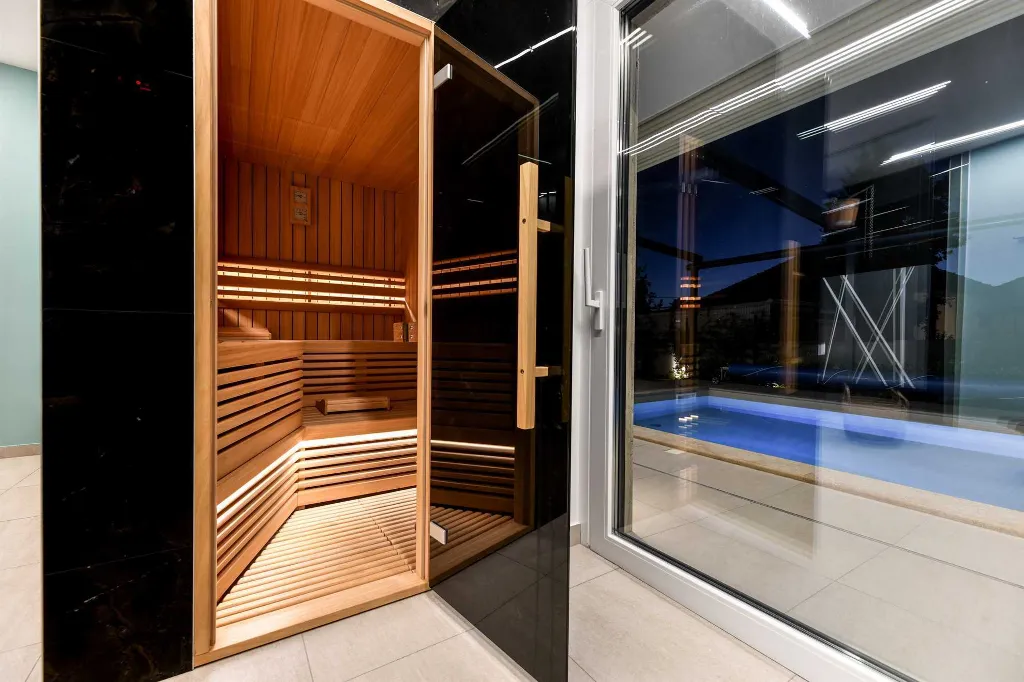 Room in Turanj for 2 with Side Sea View