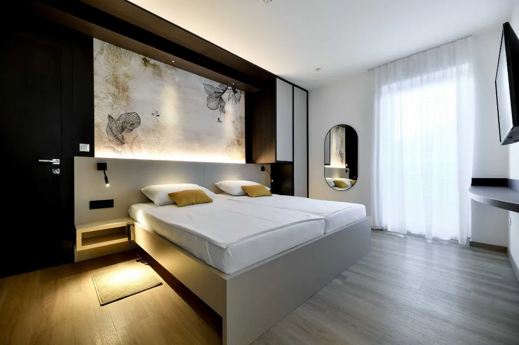 Room in Turanj for 2 with Side Sea View
