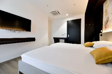 Turanj Double Room with Side Sea View