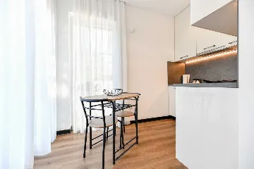 Turanj Studio Apartment for 2 with Heated Pool