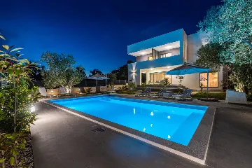 Sveti Filip i Jakov 2-Bedroom Apartment with Sea View