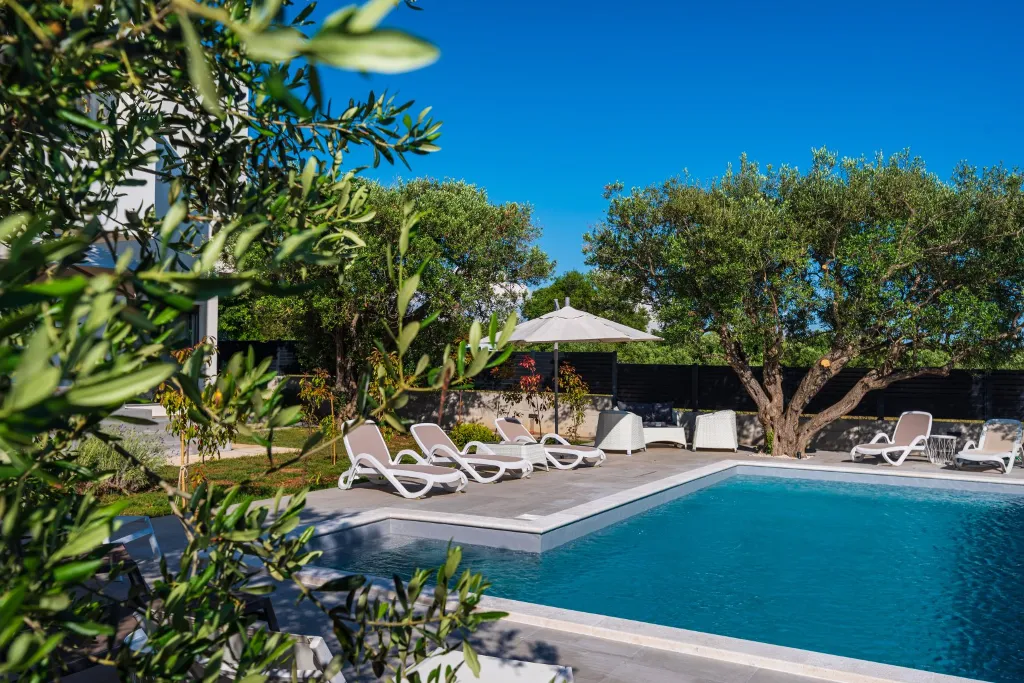 Sveti Filip i Jakov 2-Bedroom Apartment with Sea View