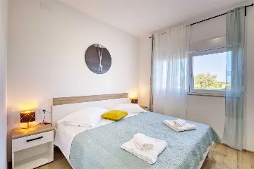 Sveti Filip i Jakov 2-Bedroom Apartment with Sea View