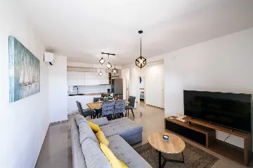 Sveti Filip i Jakov 2-Bedroom Apartment with Sea View