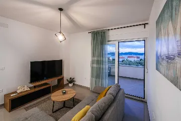 Sveti Filip i Jakov 2-Bedroom Apartment with Sea View