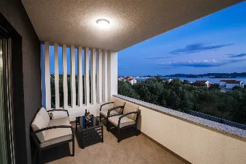 Sveti Filip i Jakov 2-Bedroom Apartment with Sea View