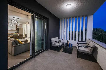 Sveti Filip i Jakov 2-Bedroom Apartment with Sea View