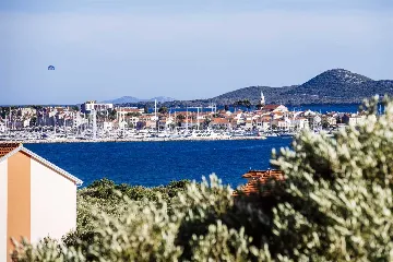 Sveti Filip i Jakov 2-Bedroom Apartment with Sea View