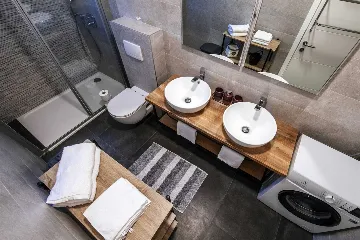 Heated Pool & Sea View Apartment in Sveti Filip i Jakov