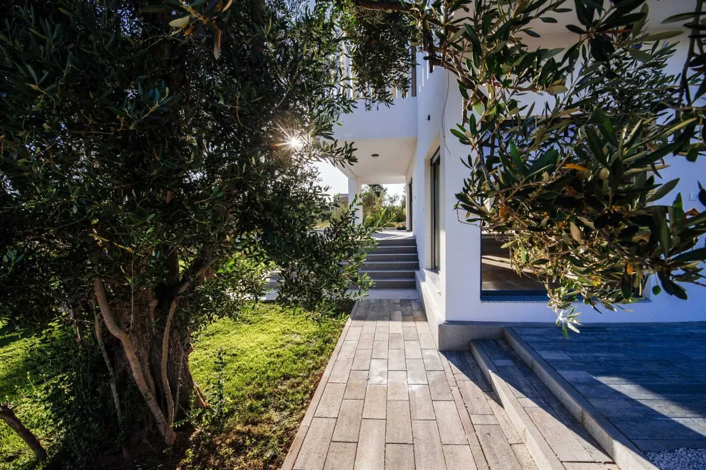 Heated Pool & Sea View Apartment in Sveti Filip i Jakov