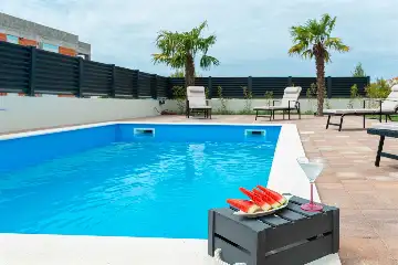 4-Bedroom Villa in Vrsi Mulo with Private Pool