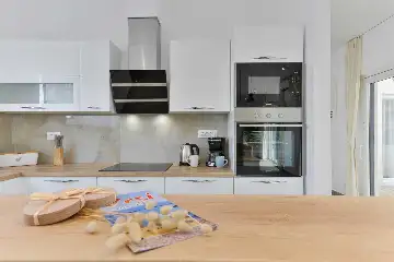 4-Bedroom Villa in Vrsi Mulo with Private Pool