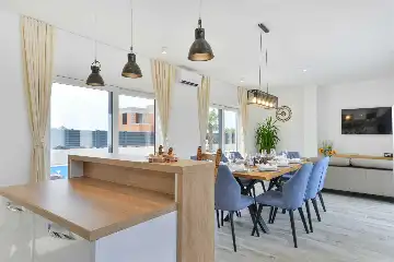 4-Bedroom Villa in Vrsi Mulo with Private Pool