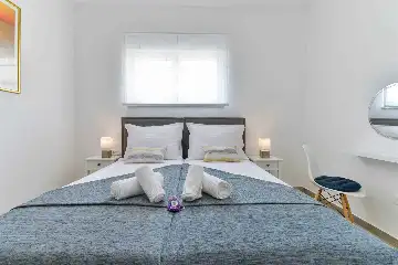 4-Bedroom Villa in Vrsi Mulo with Private Pool