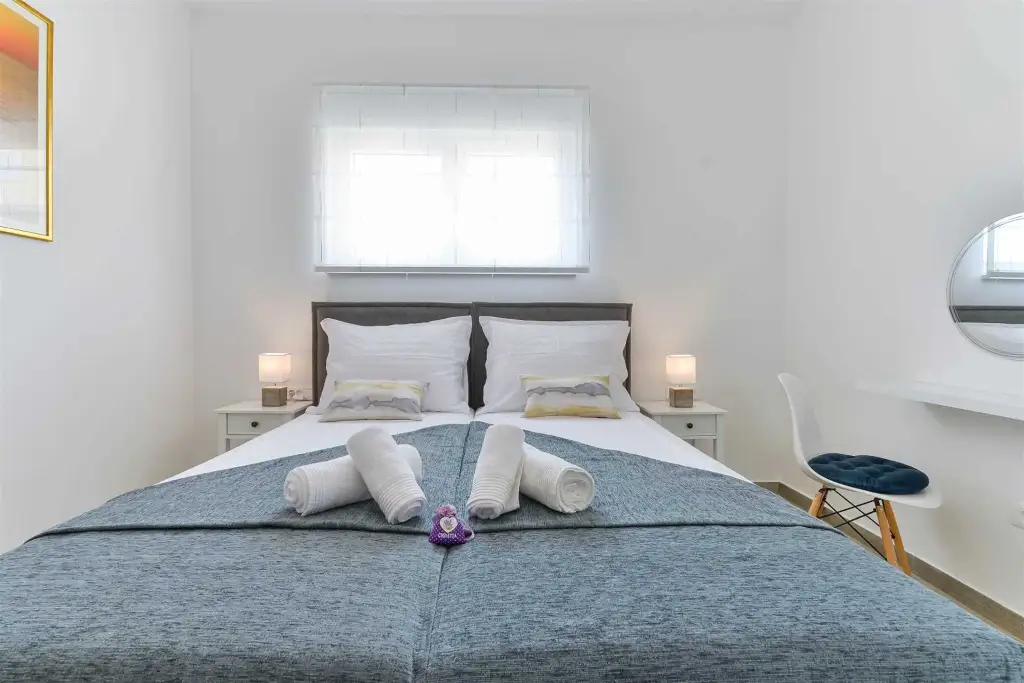 4-Bedroom Villa in Vrsi Mulo with Private Pool