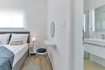 4-Bedroom Villa in Vrsi Mulo with Private Pool