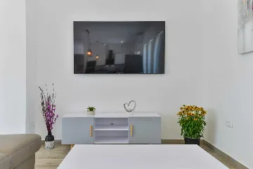 Vrsi Mulo 4-Bedroom Villa with Private Swimming Pool