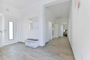 Vrsi Mulo 4-Bedroom Villa with Private Swimming Pool