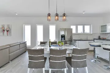 Vrsi Mulo 4-Bedroom Villa with Private Swimming Pool