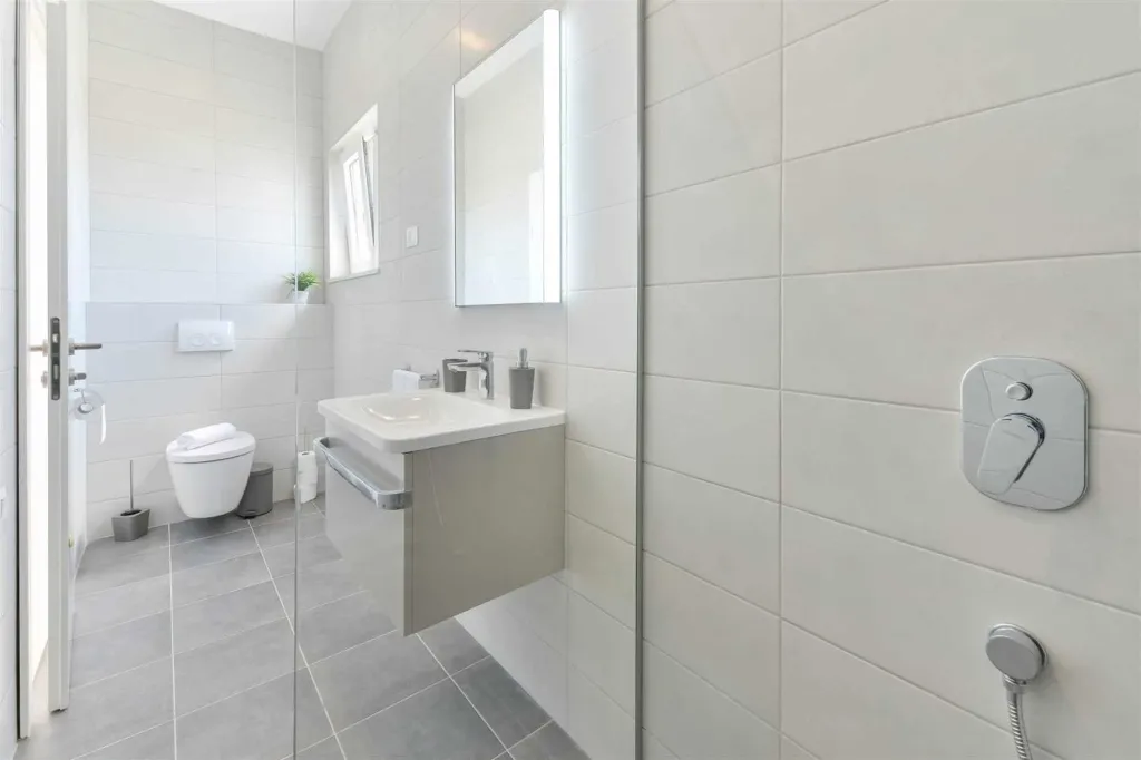 Vrsi Mulo 4-Bedroom Villa with Private Swimming Pool