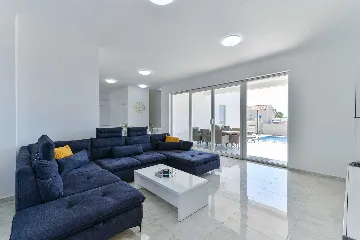 4-Bedroom Villa in Vir with Private Pool & Sea View