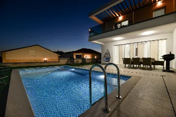 4-Bedroom Villa in Vir with Private Pool & Sea View