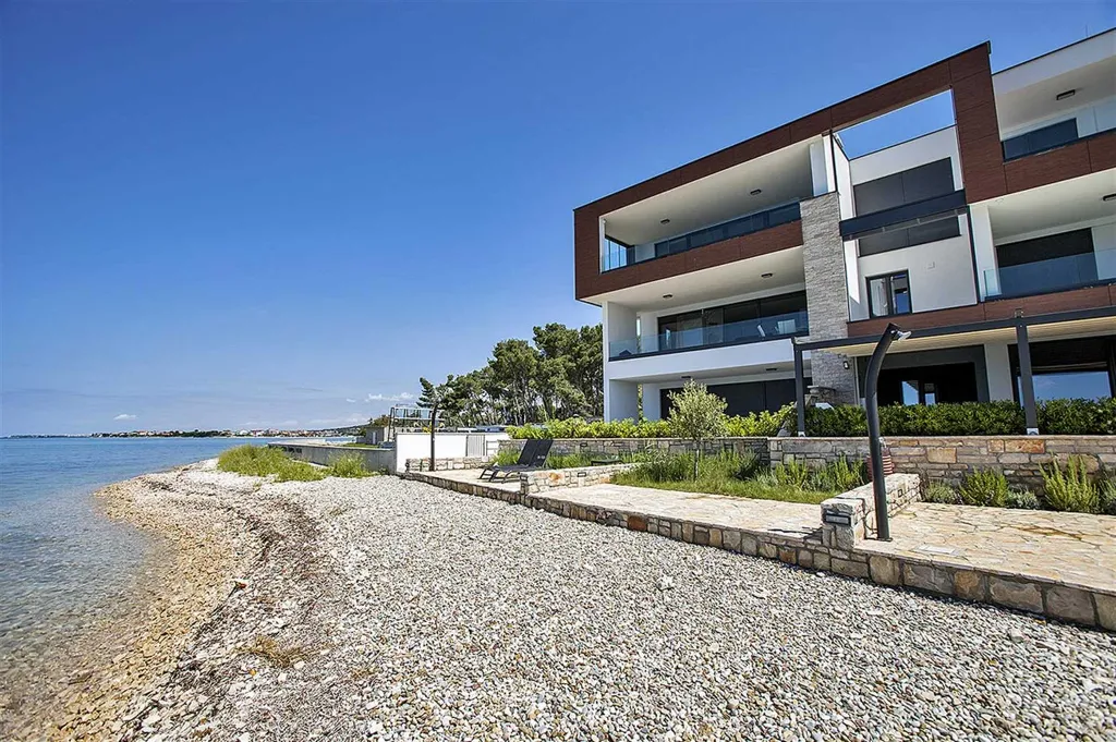 Apartment in Sukošan with Panoramic Sea View