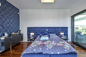 Villa with Pool, Jacuzzi & Sea View in Sukošan