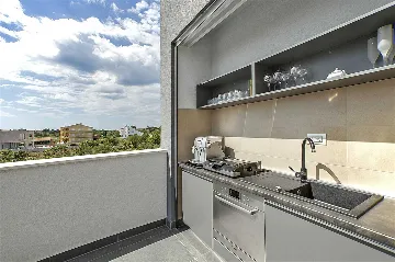 Villa with Pool, Jacuzzi & Sea View in Sukošan