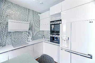 Villa with Pool, Jacuzzi & Sea View in Sukošan