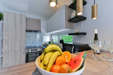 Six-Bedroom Villa for 11 Guests in Zadar