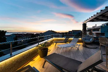 Six-Bedroom Villa for 11 Guests in Zadar