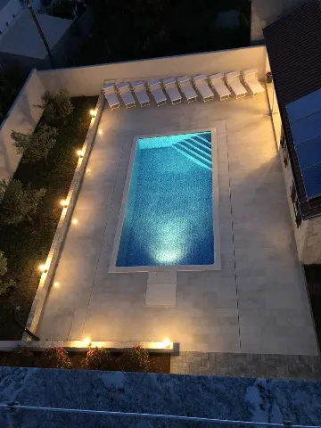 Turanj Villa for 12 with Private Pool & Sauna