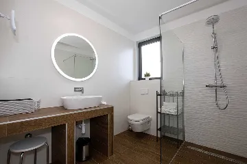 Turanj Villa for 12 with Private Pool & Sauna