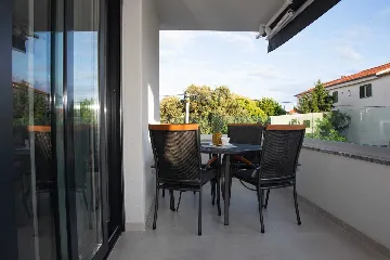 Turanj Villa for 12 with Private Pool & Sauna