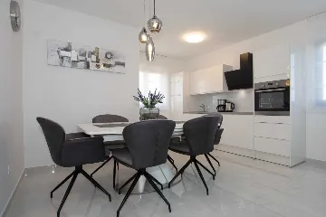 Turanj Villa for 12 with Private Pool & Sauna