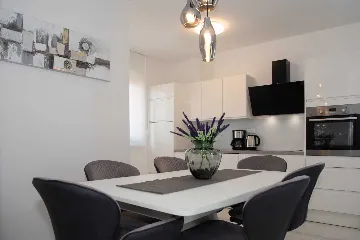 Turanj Villa for 12 with Private Pool & Sauna