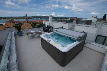 Turanj Villa for 12 with Private Pool & Sauna