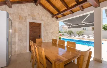 Turanj Villa for 12 with Private Pool & Sauna