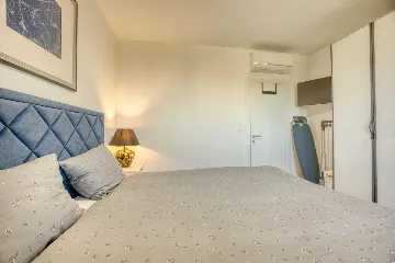 Zadar Diklo Sea-View Apartment for Up to 4