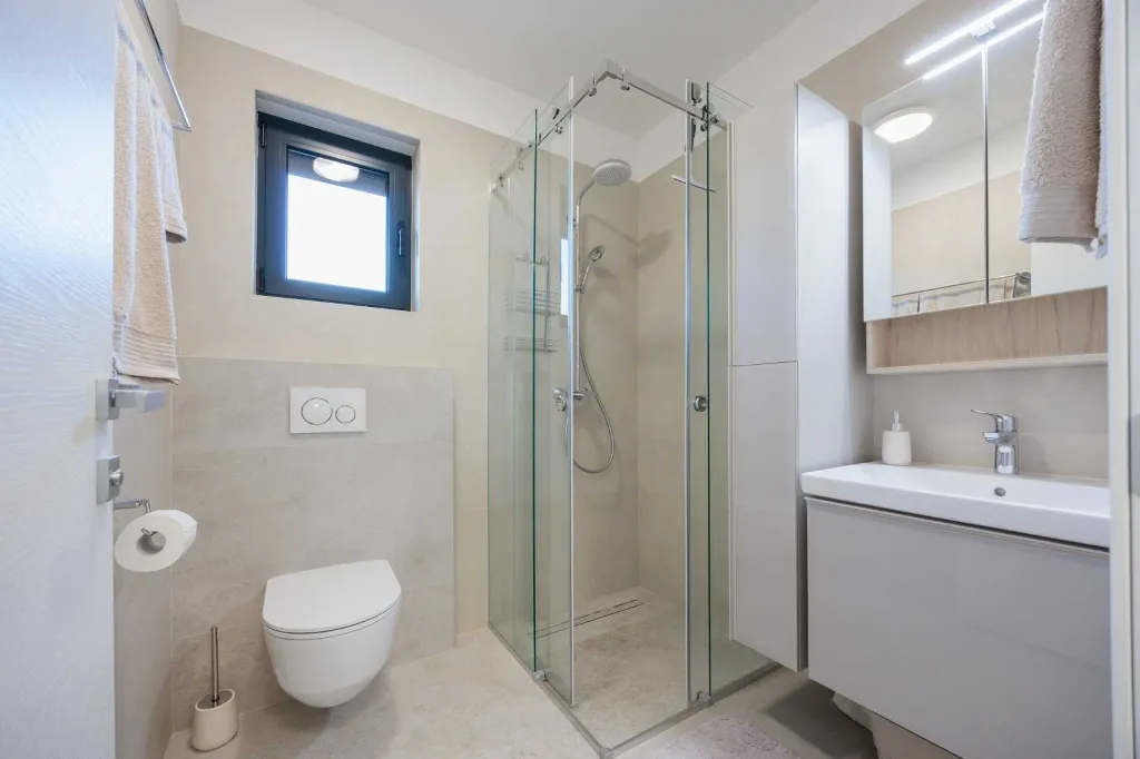 Zadar Diklo Sea-View Apartment for Up to 4