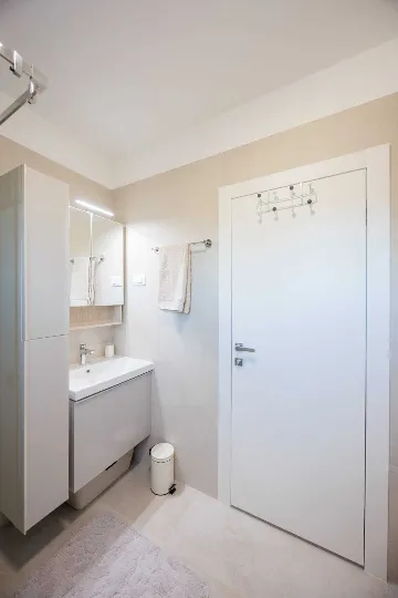 Zadar Diklo Sea-View Apartment for Up to 4